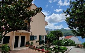 Villa Lukic Apartments